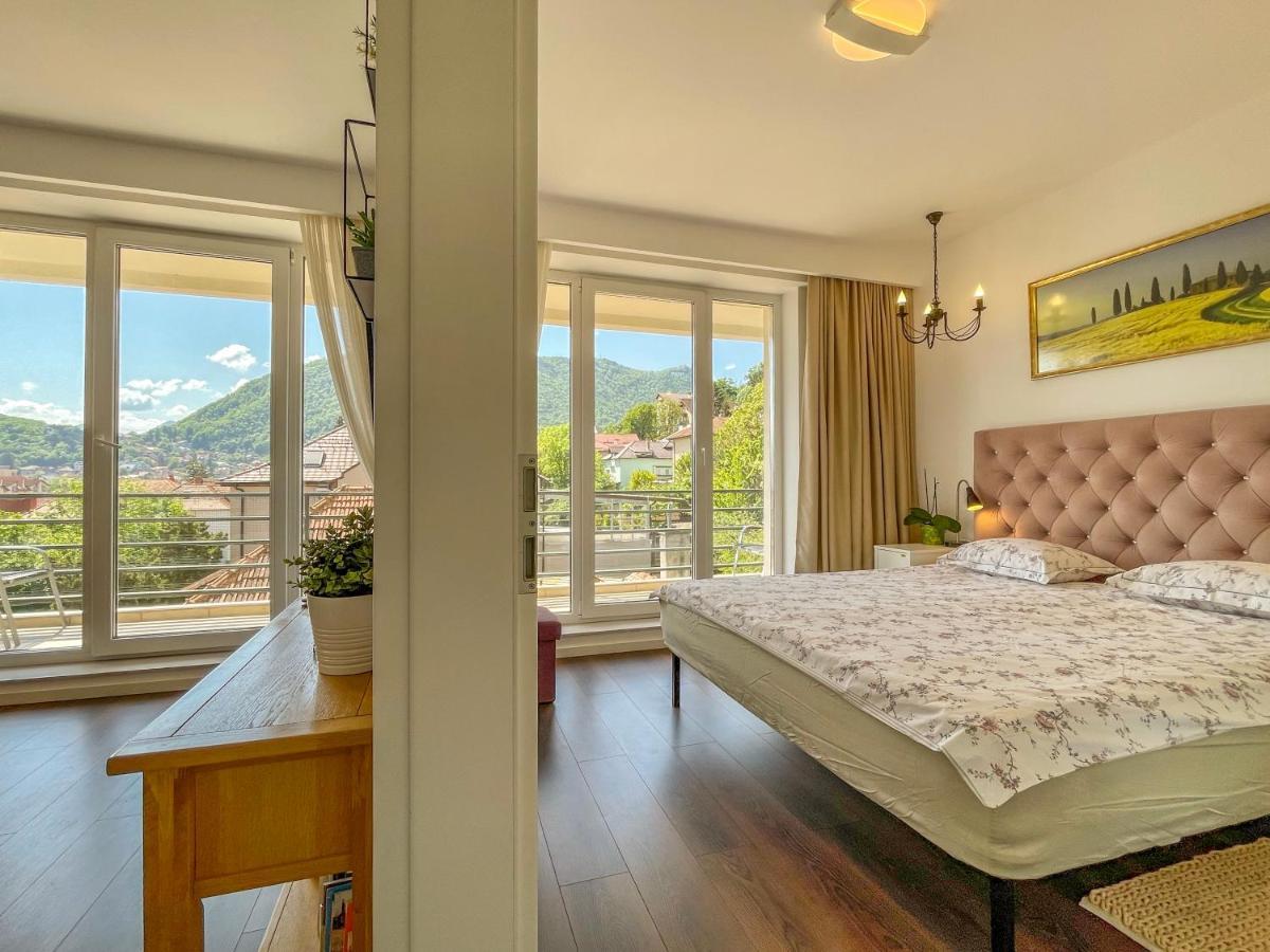 Central Premium Apartment Брашов Экстерьер фото